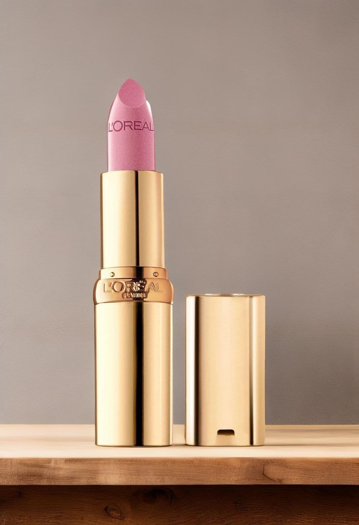 Color Riche Shine Lipstick